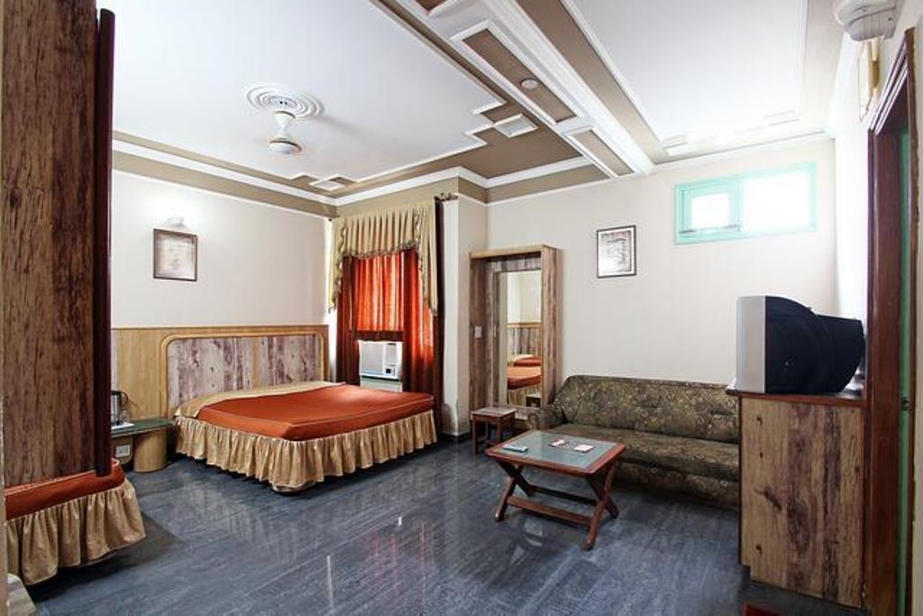 Hotel Chirag International Katra  Esterno foto